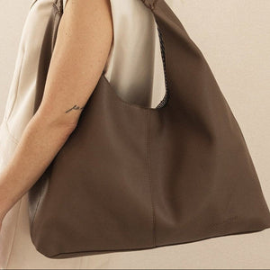 Avery Shoulder Bag