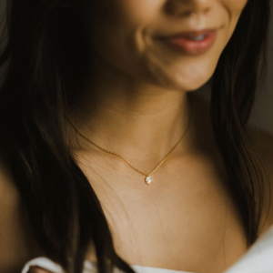 Sweet Tea Silver Moonstone Necklace