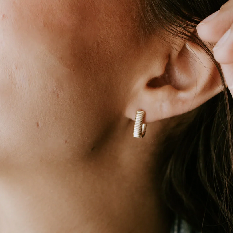 Pleated Rectangle Huggies