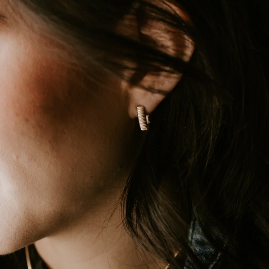 Pleated Rectangle Huggies