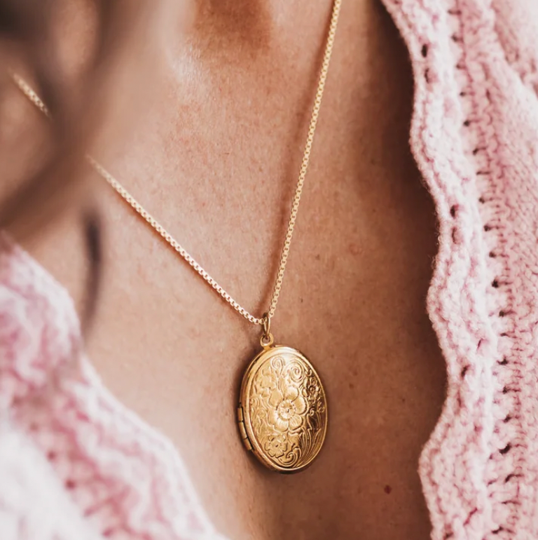 Secret Garden Oval Locket Necklace