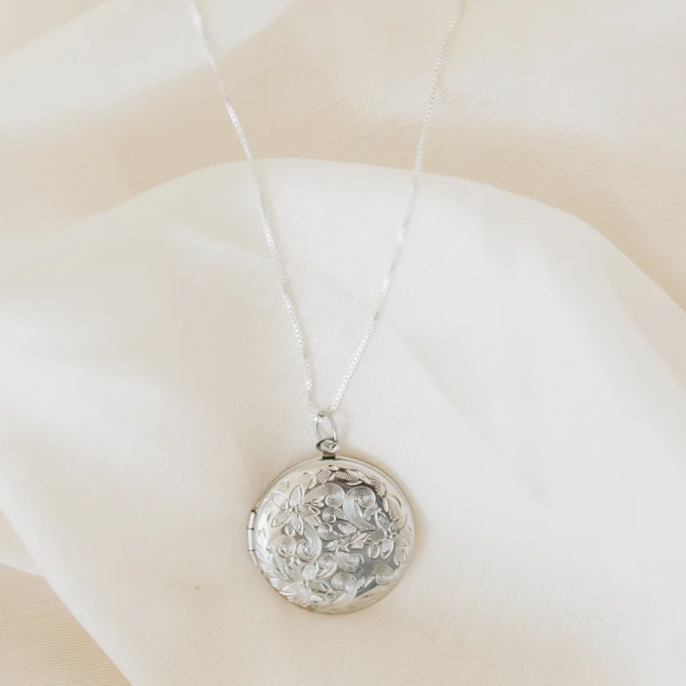 Wildflower Silver Locket Necklace