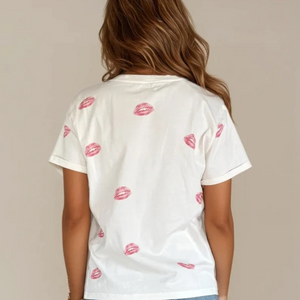Reign Kisses Tee