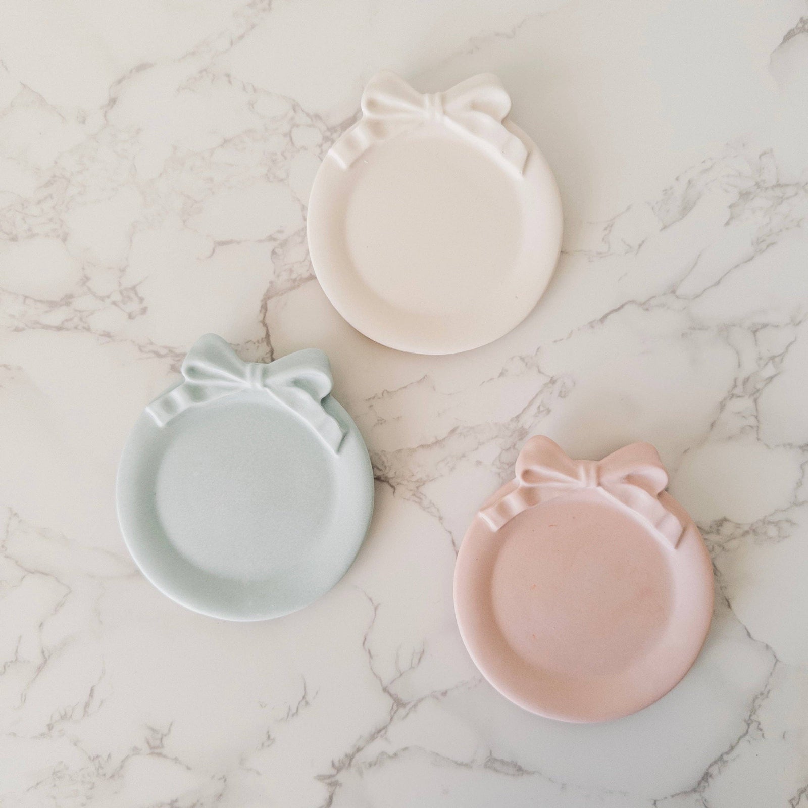 Baroque Style Bow Trinket Dish- Round: Soft Pink